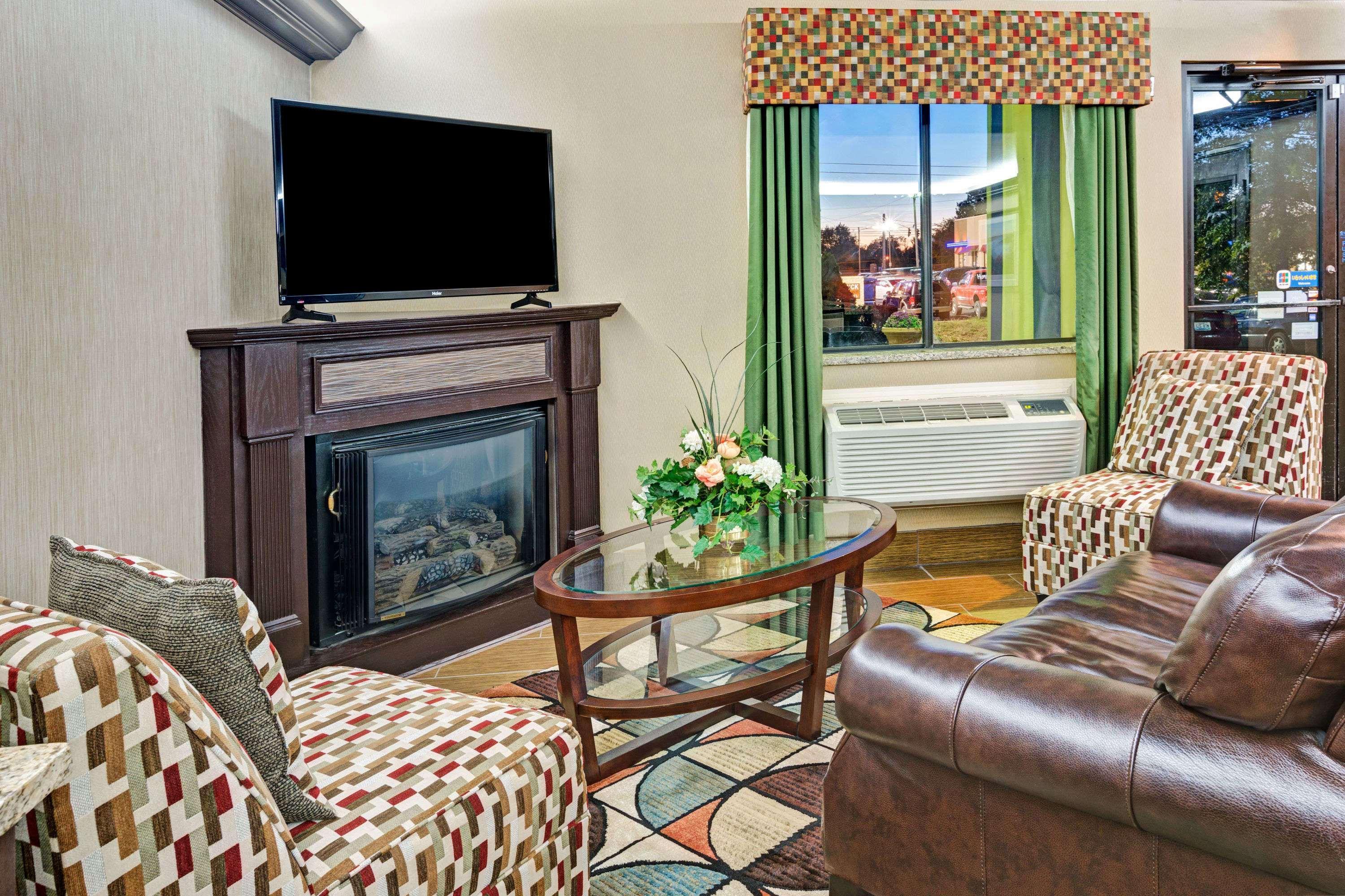 Clarion Pointe Harrodsburg-Danville Extérieur photo
