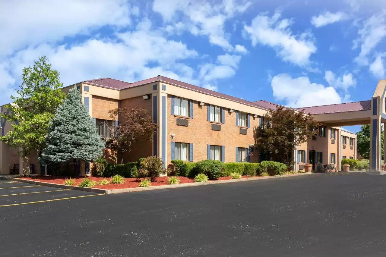 Clarion Pointe Harrodsburg-Danville Extérieur photo